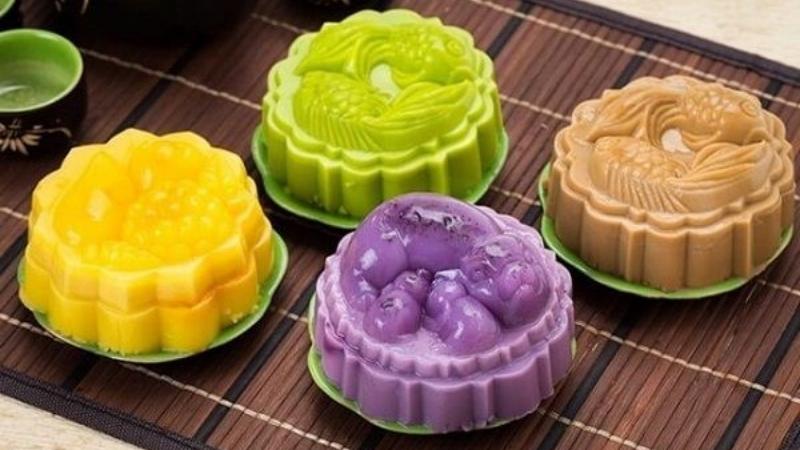 Bánh trung thu rau câu nhân phô mai với màu sắc tự nhiên từ là dứa, hoa đậu biếc, cafe,...
